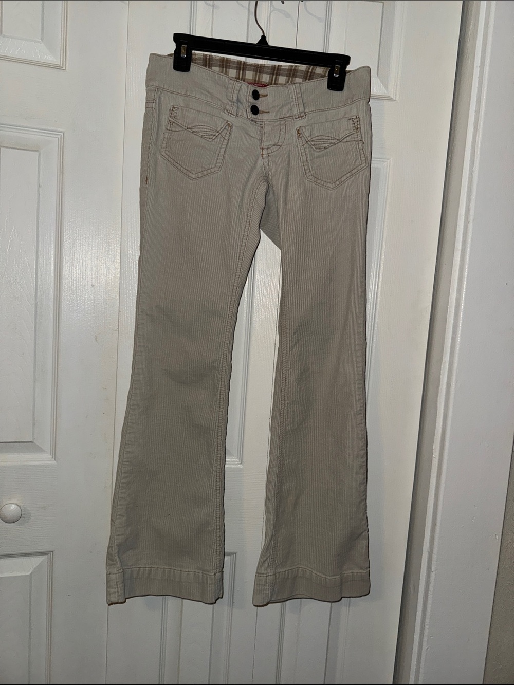 UNIONBAY Cream Corduroy Low-Rise Pants with Tan Plaid Lining